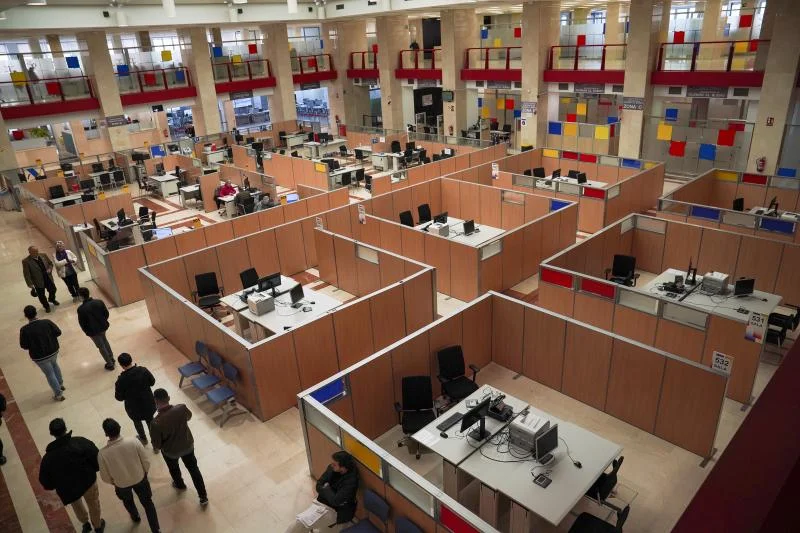 La jornada de 35 horas para los funcionarios del Estado se hará realidad a principios del año que viene