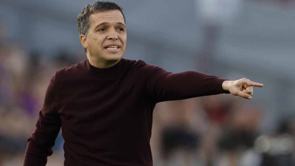 Luis Castro: " Sabemos la calidad del Villarreal, pero saldremos a ganar"