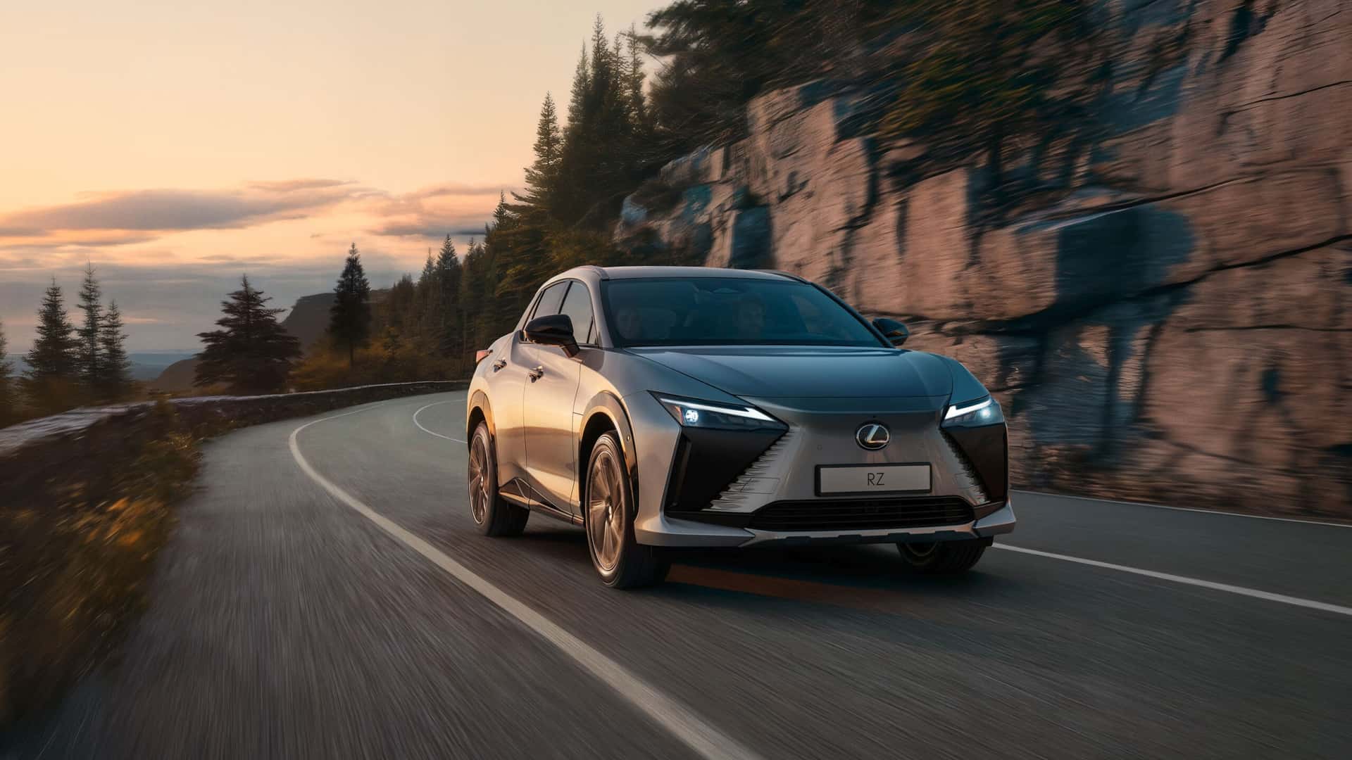 Lexus incluye el RZ 350e dentro de las ayudas del Programa Auto+