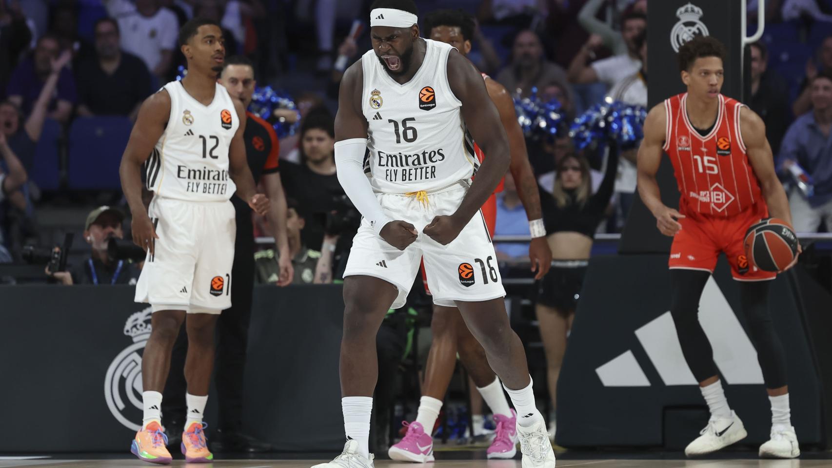 El Real Madrid saca músculo en la segunda parte y se lleva una importantísima victoria ante el Hapoel para encarrilar la serie
