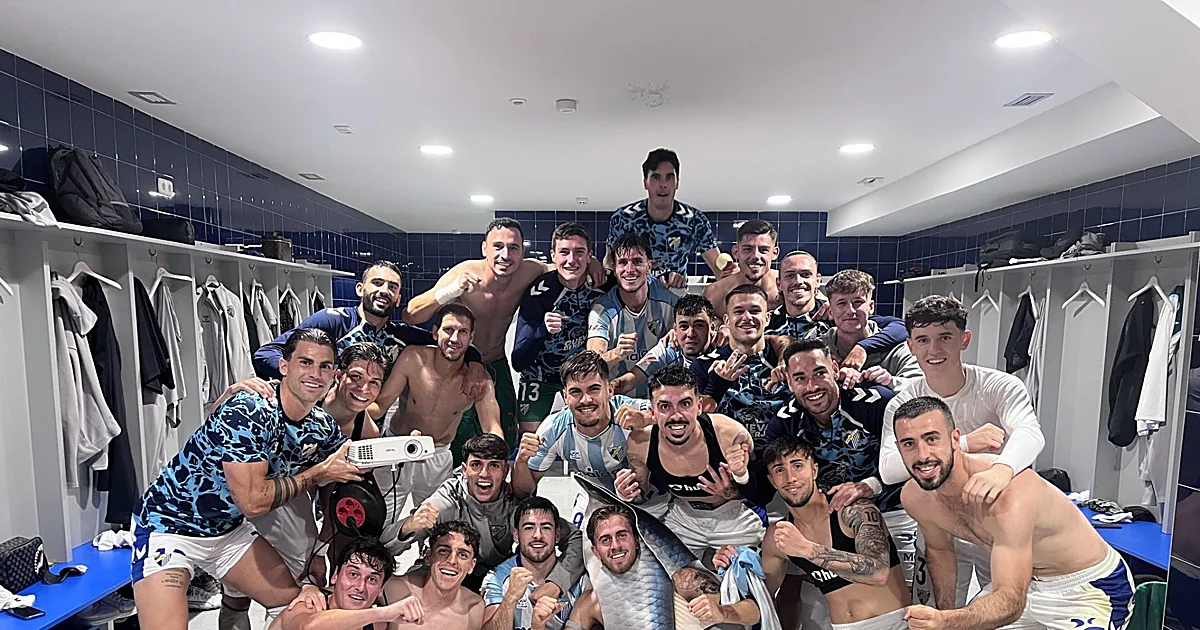 Así fue la espectacular celebración del Málaga en Eibar