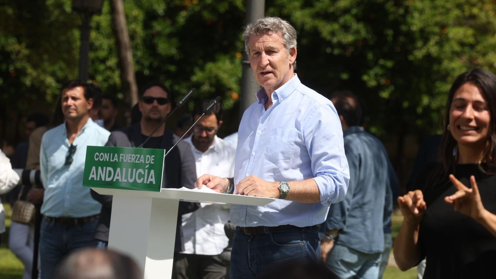 Feijóo exige a Montero que aclare la corrupción del PSOE: "¿Cómo iba a ver algo raro en Ábalos si no vio lo de los ERE?"
