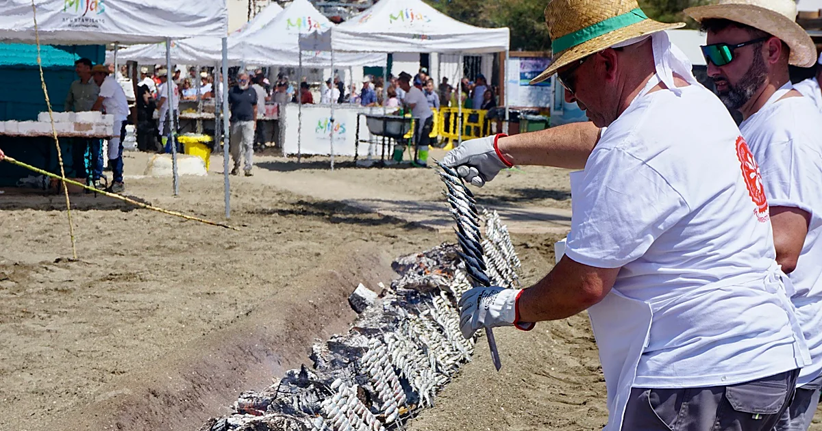 Mijas enjoys ‘large turnout’ during its annual skewered sardine festival