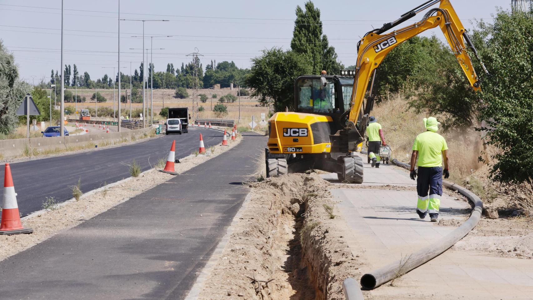 Muere un trabajador atropellado por un camión de obra en la VA-20 de Valladolid