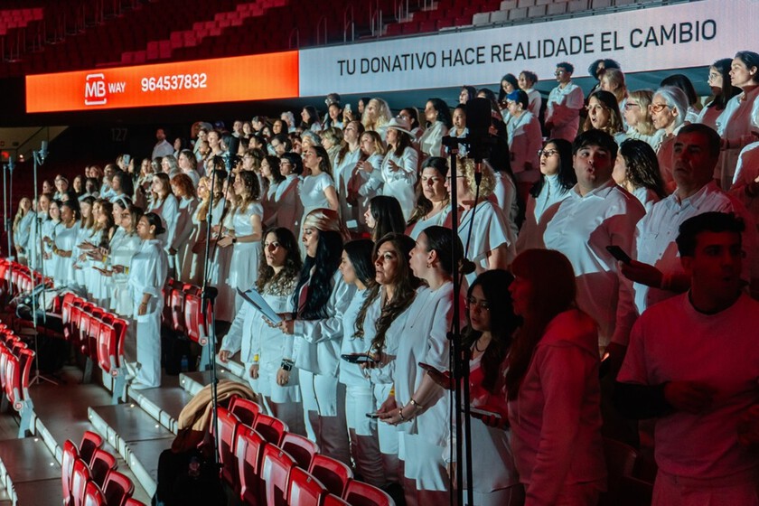 El evangelismo lleva años protagonizando una revolución en Madrid. Ahora ha convertido el Metropolitano en una enorme iglesia