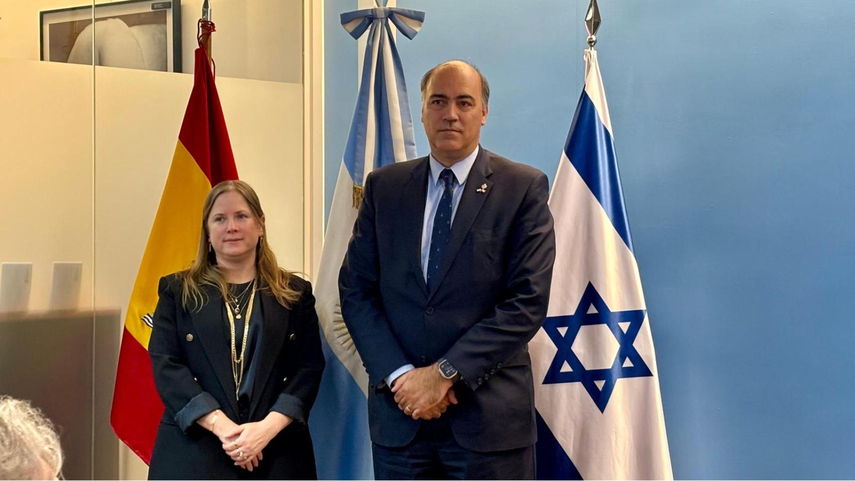 La embajadora en funciones de Israel lamenta el "resurgir" del antisemitismo: "El primer reto ante un problema es admitirlo"
