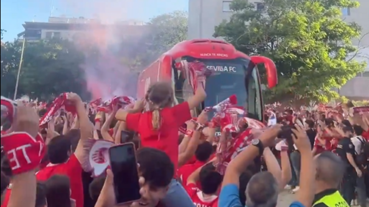 El Sánchez-Pizjuán recibe al Sevilla con ambiente de final