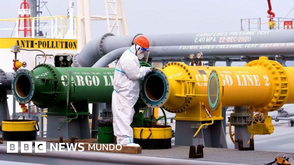 Qué son las "refinerías teteras" de China y cómo están amortiguando la crisis petrolera por la guerra en Irán