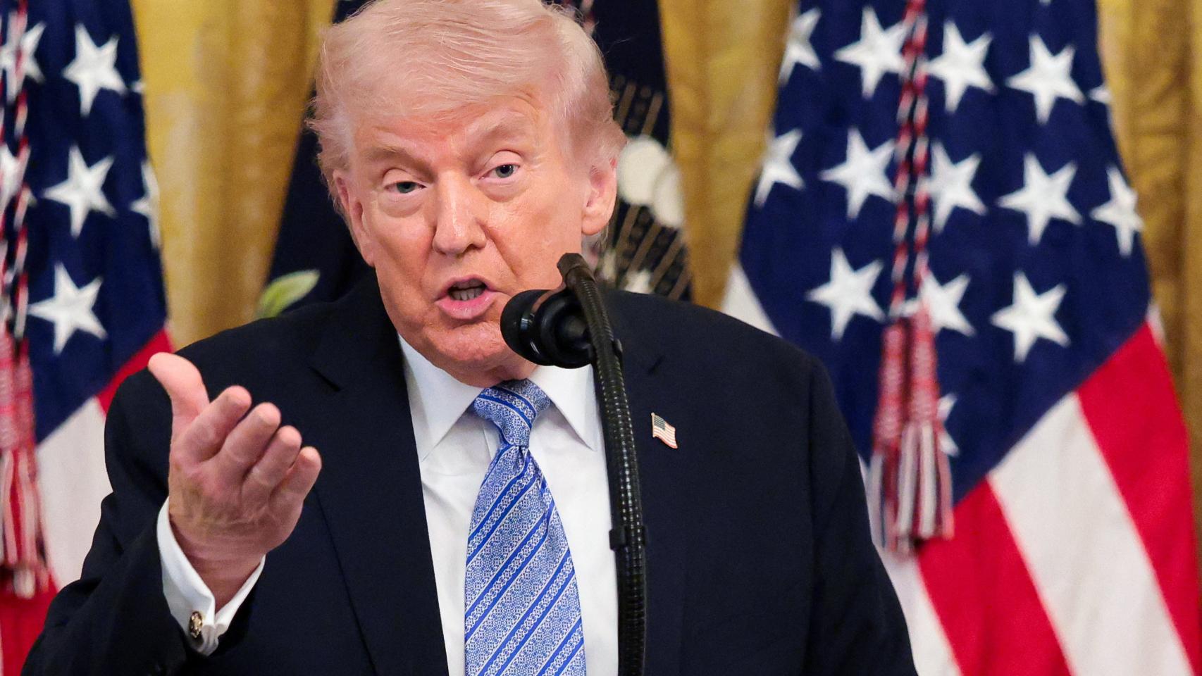 Trump afirma que los barcos de EEUU no han sufrido daños en Ormuz y que ha hundido siete "lanchas rápidas" iraníes