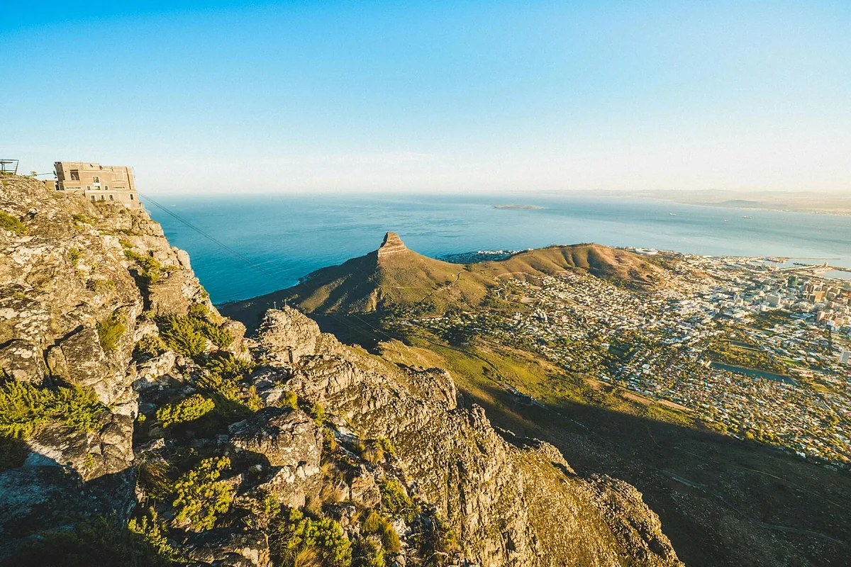 Ciudad del Cabo: surf, arte, pingüinos y alta gastronomía española