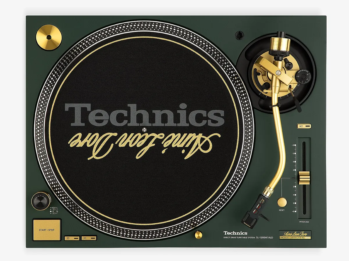 Technics transforma su mejor tocadiscos en un reproductor musical a la moda Aimé Leon Dore