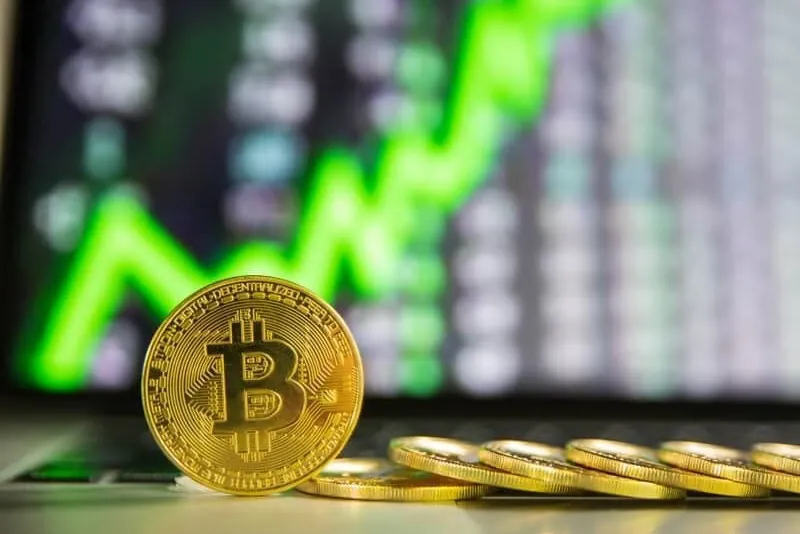 El bitcoin supera en su ascenso la barrera de los 80.000 dólares