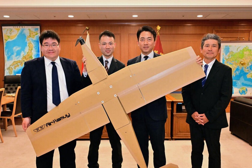 La guerra de drones cuesta un dineral, así que Japón ha tenido una idea: un dron kamikaze de cartón por 2.000 dólares