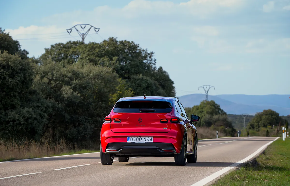 Renault apuesta por el híbrido y el gas en la renovación de su superventas Clio