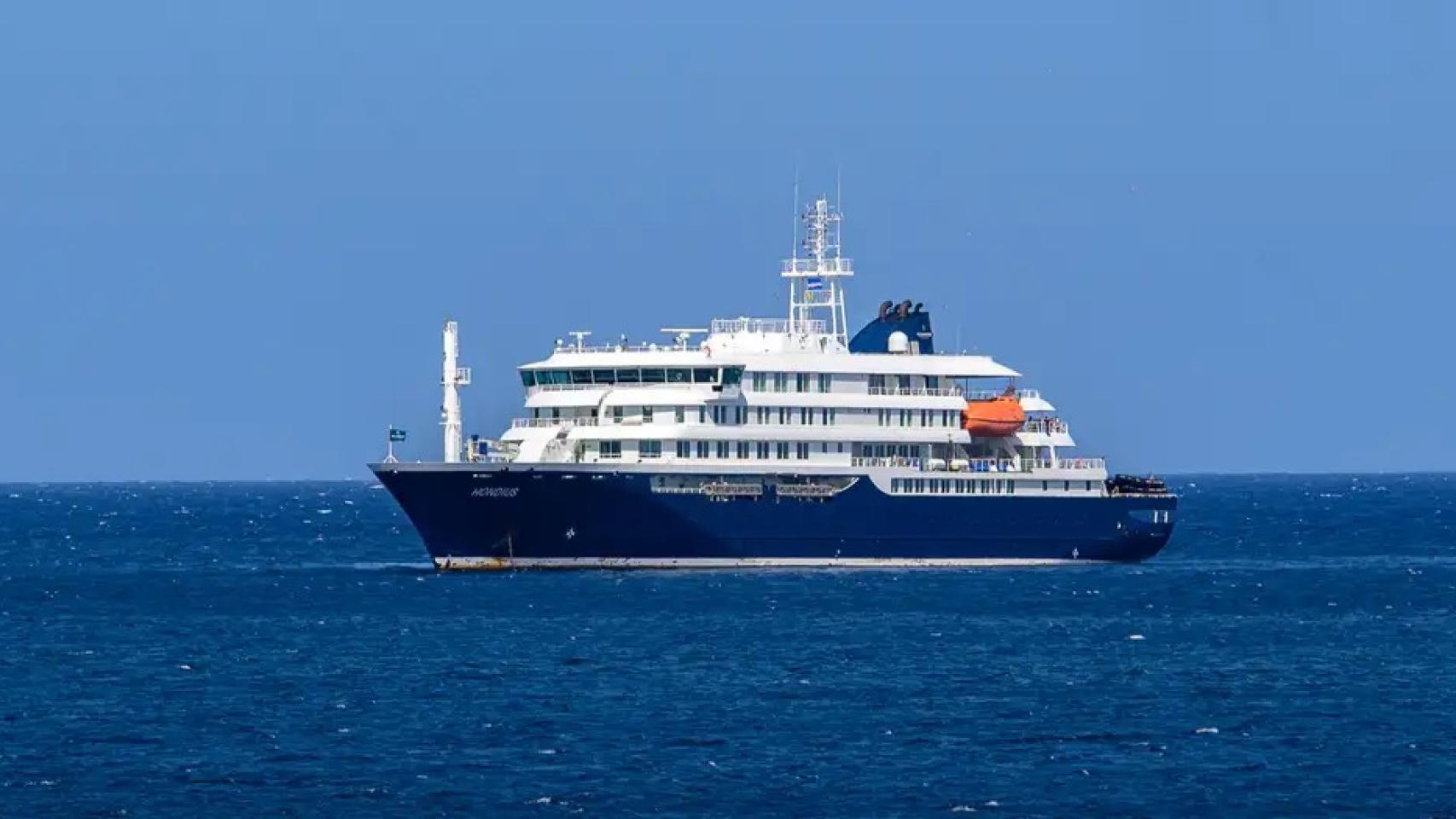 Los dos pasajeros del crucero con hantavirus serán evacuados a Países Bajos y un tercer caso sospechoso, a Alemania
