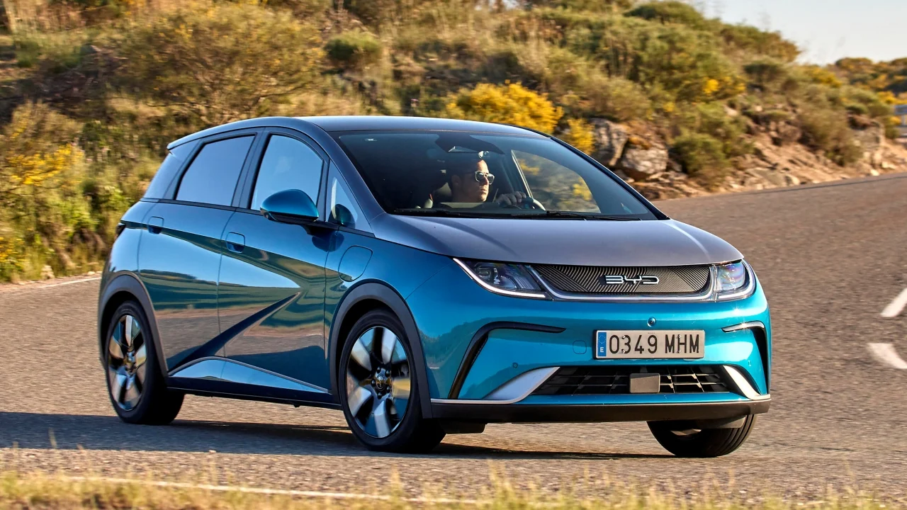 BYD presenta en junio su rival del Toyota Yaris y ya asume el reto: "Si no tenemos el coche correcto, perdemos"