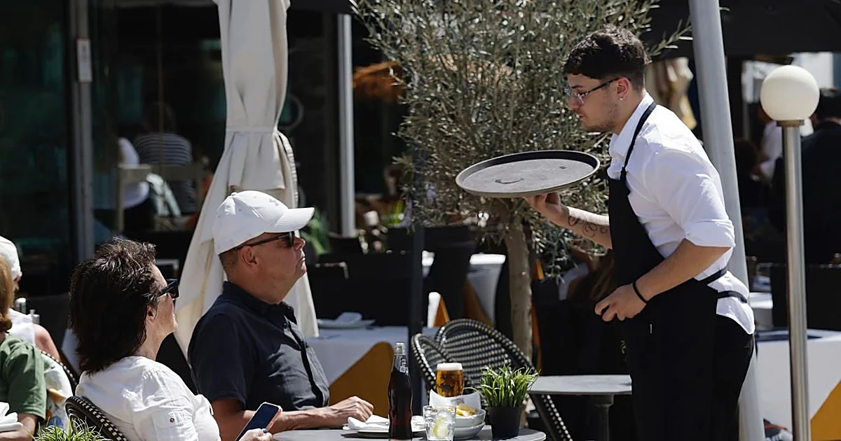 Andalucía supera a Cataluña y se coloca como la segunda región en gasto de turismo internacional