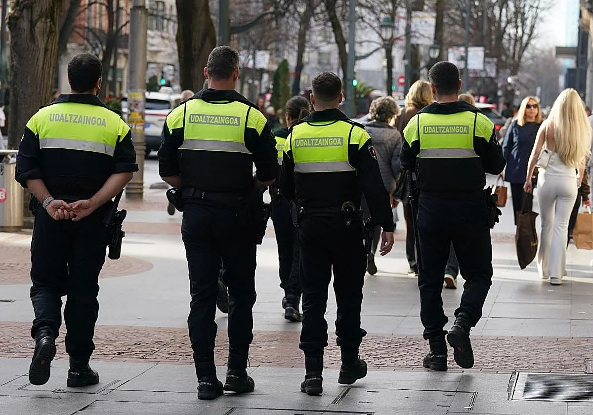 Detenido un policía municipal de Bilbao por agredir a su pareja
