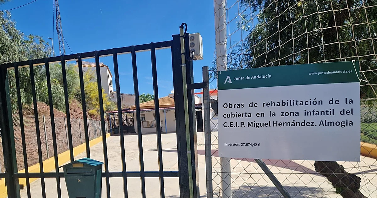La Junta inicia la reparación del aula de Infantil dañada por las borrascas en Almogía