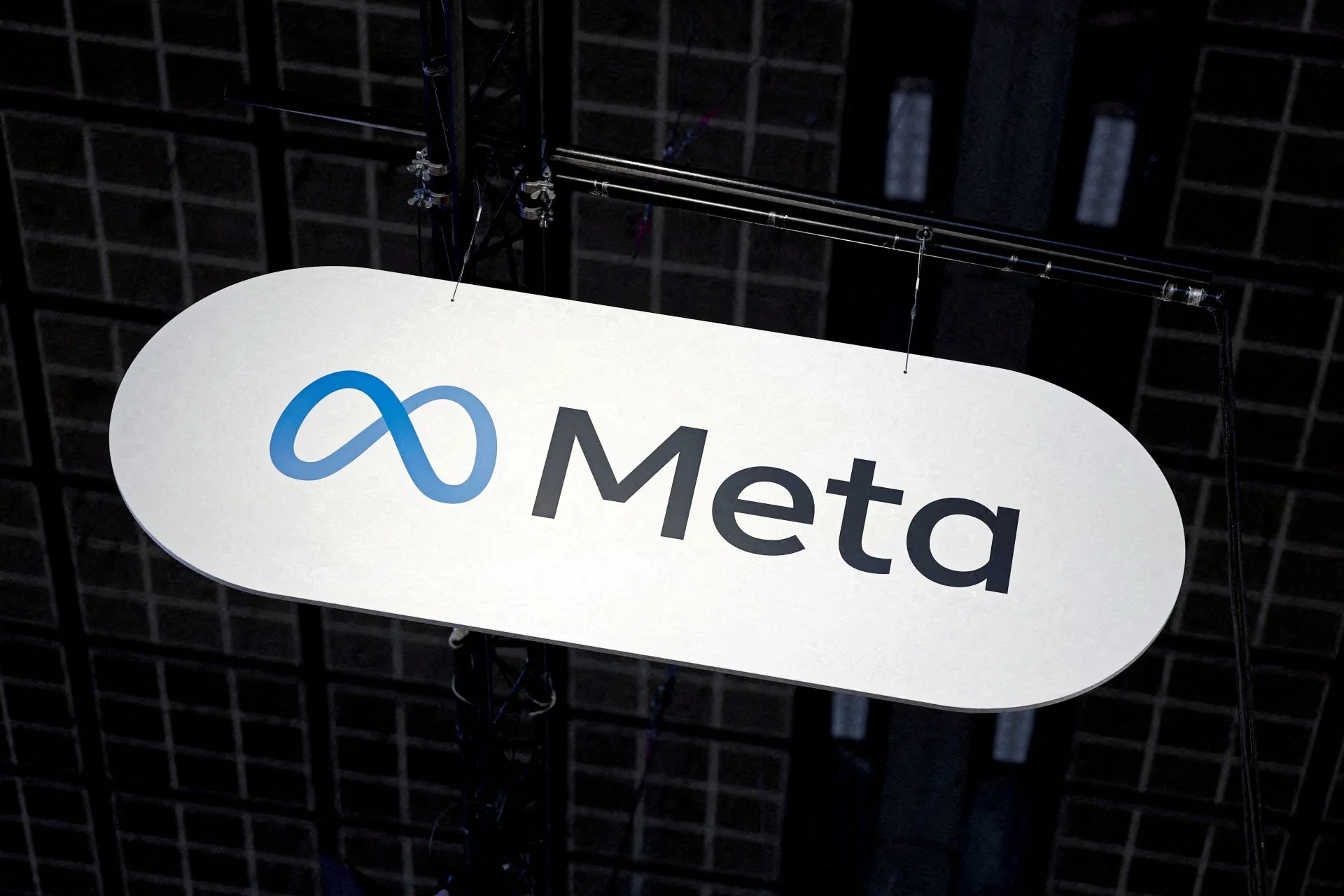 Meta analizará la estructura ósea y la estatura de los usuarios para detectar las cuentas de los menores de edad