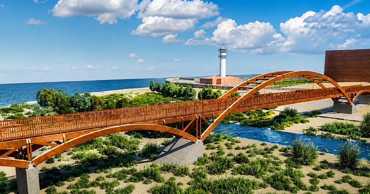 Torrox activa la obra civil del gran puente de la Senda Litoral sobre el río