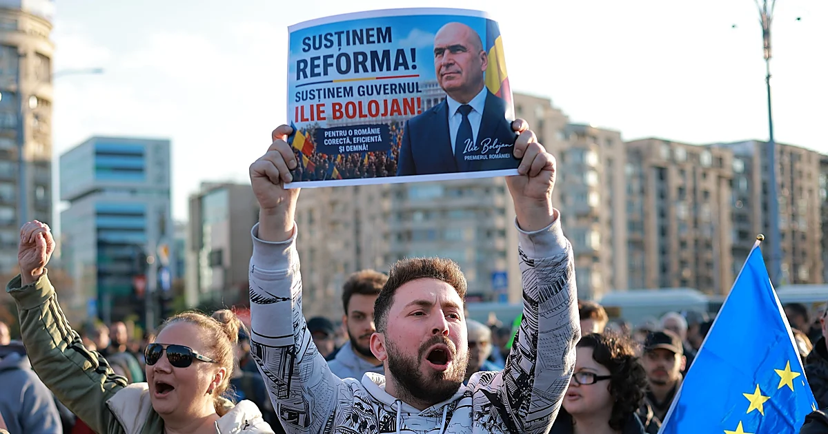 La UE teme que la caída del Gobierno en Rumanía eleve al poder a un «nuevo Orbán»