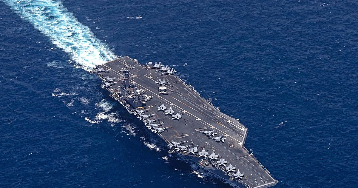 Irán crea una oficina para autorizar el paso de barcos en el estrecho de Ormuz