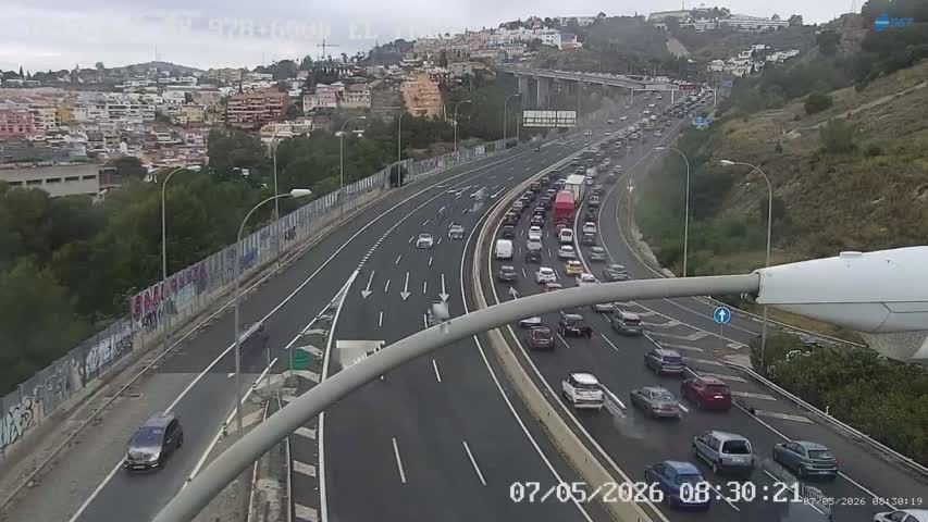 Un alcance en el túnel de San José complica el acceso a Málaga desde Ciudad Jardín