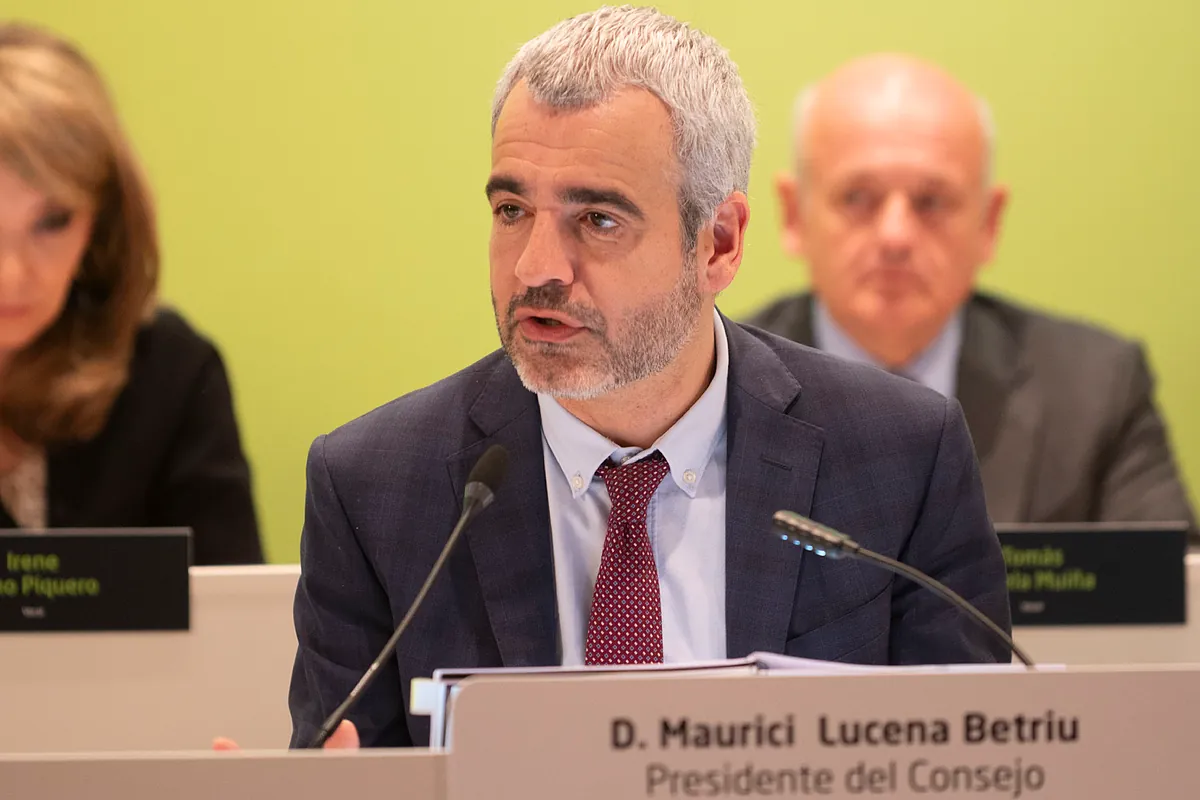 Aena compra participaciones en los aeropuertos británicos Leeds Bradford y Newcastle por 309 millones de euros