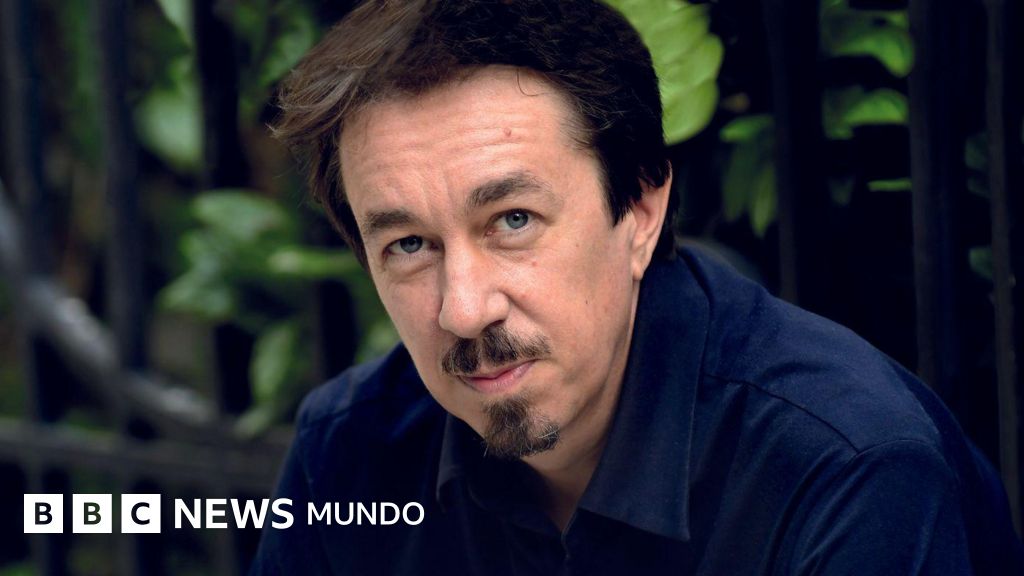 "La distancia de un padre con un hijo es querer hablar y sentir que el otro está a 300 kilómetros aunque estés cara a cara"