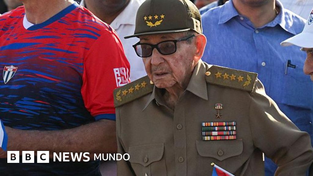 EE.UU. prepara una acusación contra el exdirigente cubano Raúl Castro por el derribo de dos avionetas en 1996, según medios estadounidenses