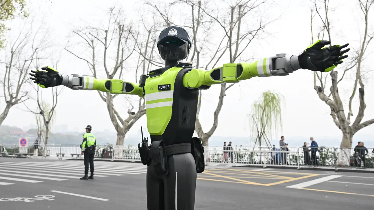 Las robots y la IA ya podrían asumir casi seis de cada 10 horas de trabajo en España
