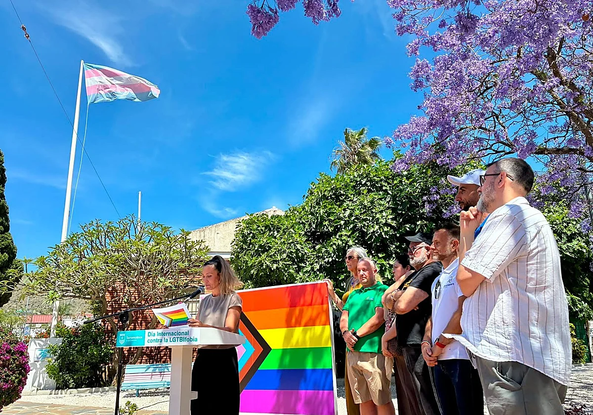 «Tenemos la necesidad y la responsabilidad de recordar que la LGTBfobia existe»