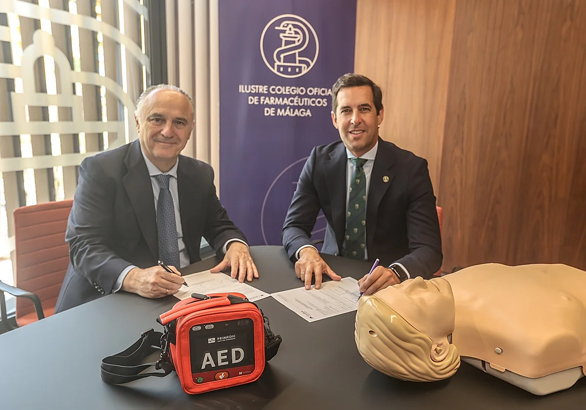 CaixaBank y el Colegio Oficial de Farmacéuticos de Málaga impulsan la cardioprotección en las farmacias