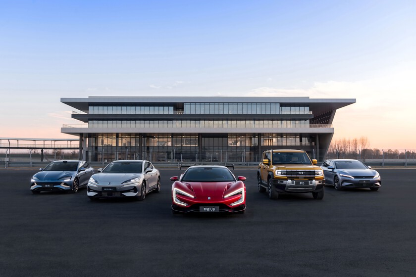 El 22% de los coches eléctricos que compramos en Europa se producen en China. Es solo la punta del iceberg