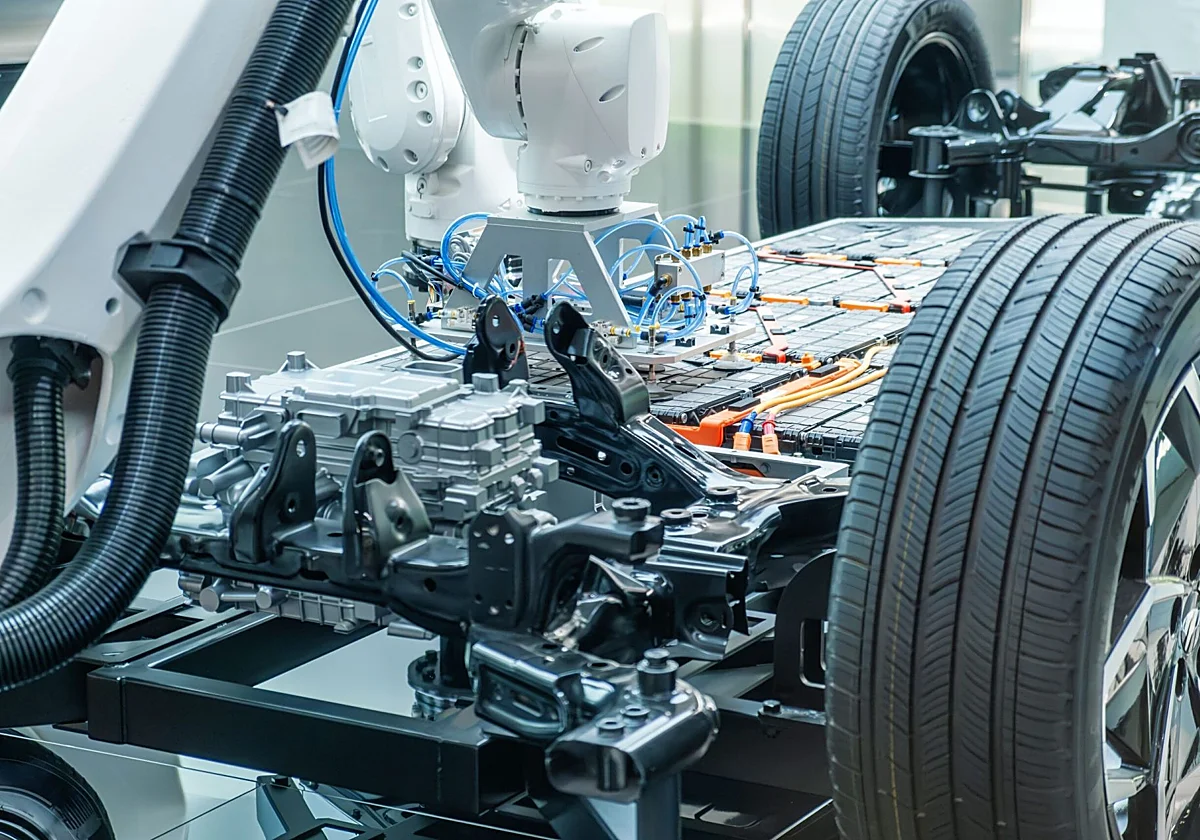 La producción y exportación de coches crece en abril por encima del 8%