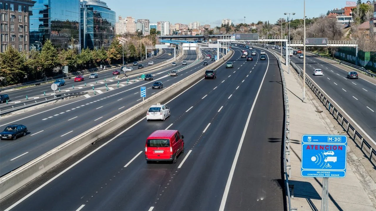El impuesto de 130 euros al año que se quiere imponer a los conductores de coches eléctricos