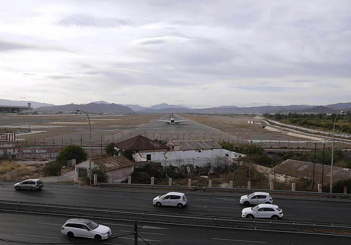 Nuevos cortes en la MA-21, entre el aeropuerto y Torremolinos, para finalizar el reasfaltado