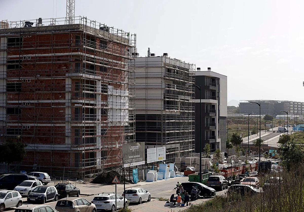 Málaga encara un vacío de ofertas de VPO tras prever la adjudicación de medio millar este año