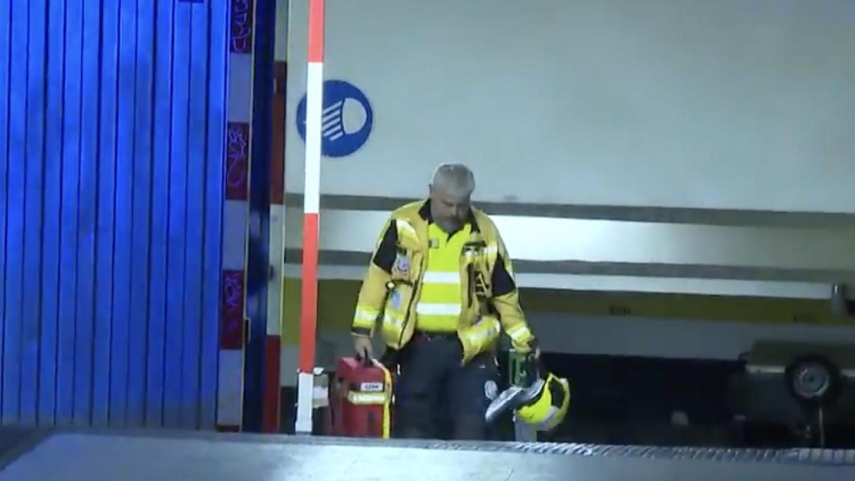 Muere un hombre tras quedar atrapado de madrugada entre su coche y una columna en un garaje del barrio de Salamanca