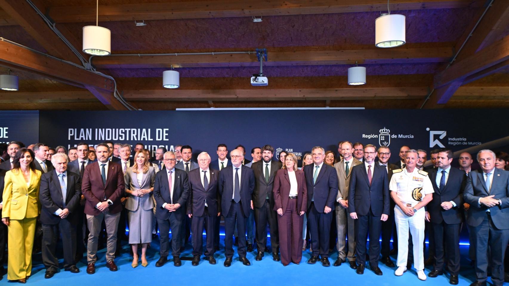 López Miras presenta su Plan Industrial con 200M de inversión y el electrolizador de hidrógeno más grande de la UE