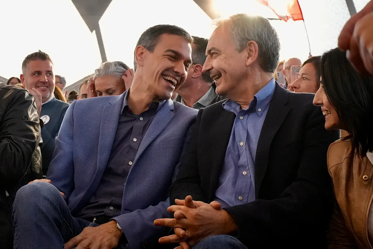 Sánchez se queda solo al defender a Zapatero