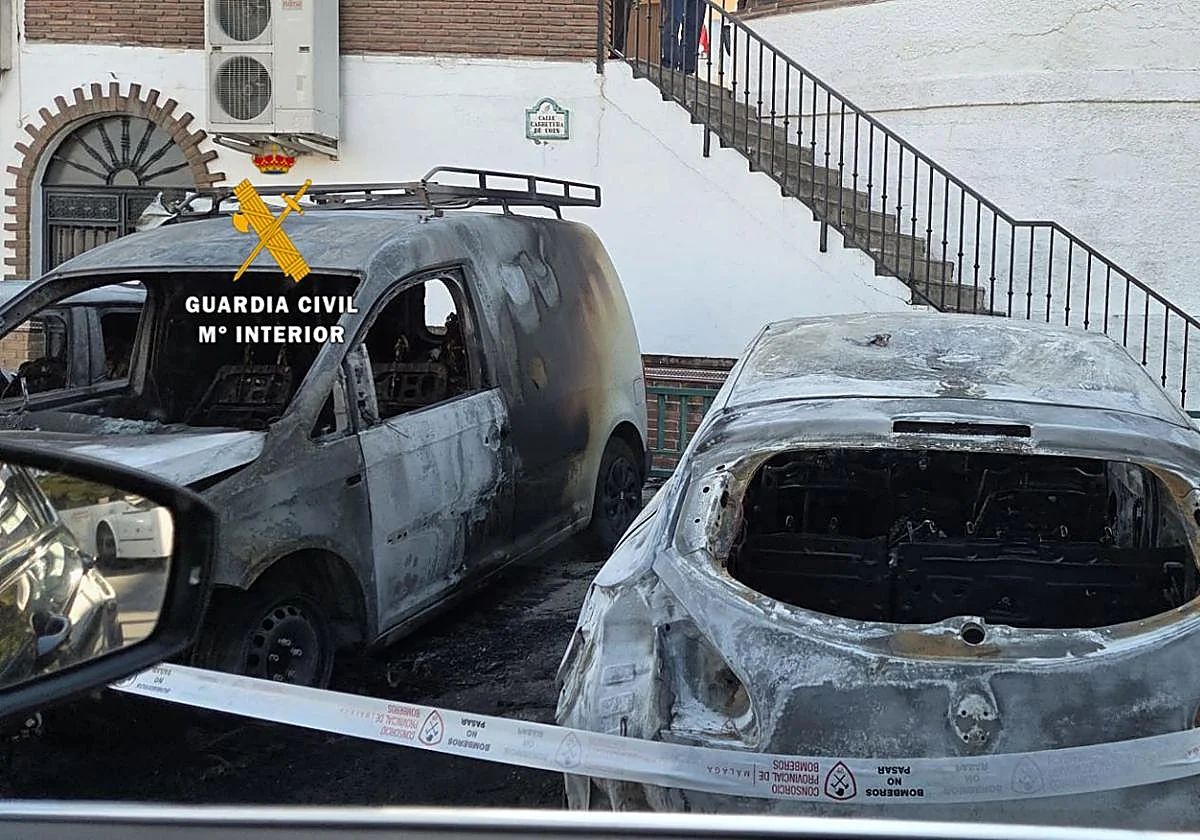 Detenido el presunto autor del incendio que calcinó varios coches en Cártama