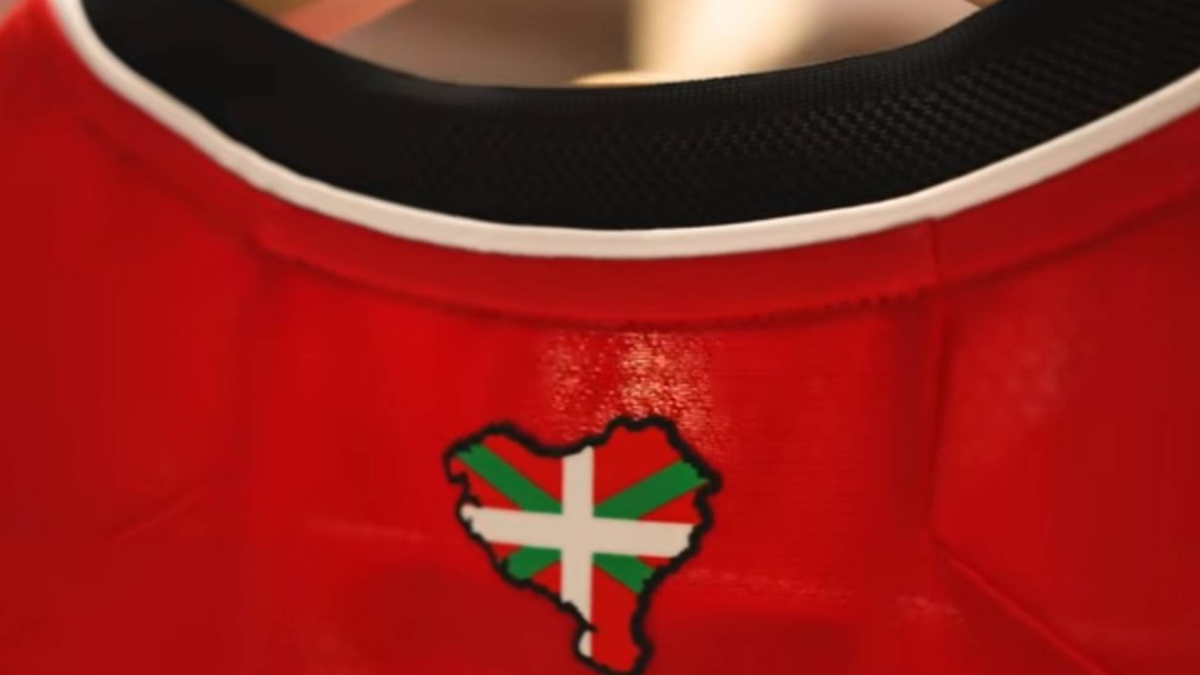 Lío político con la nueva camiseta del Athletic: "Es inaceptable que el fútbol se use para exhibir símbolos"