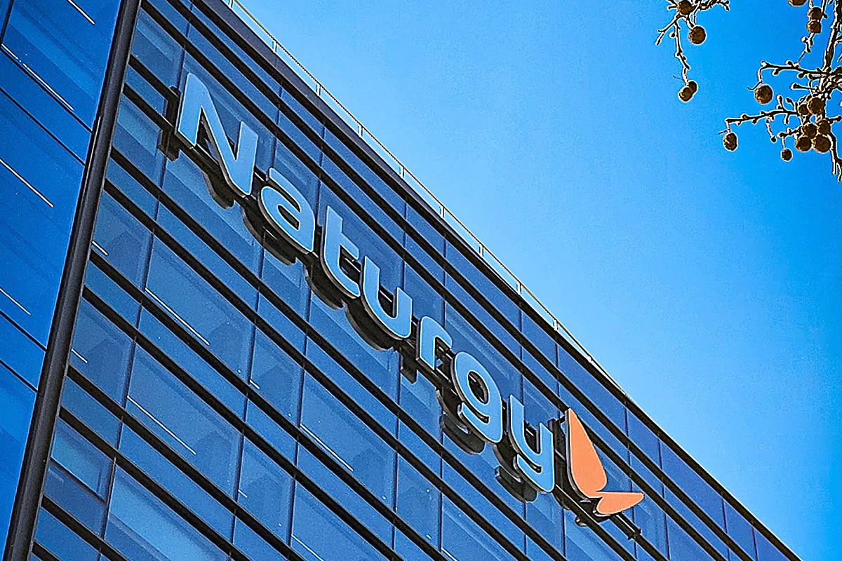Naturgy sube un 7% en cuatro sesiones y atrae a los expertos