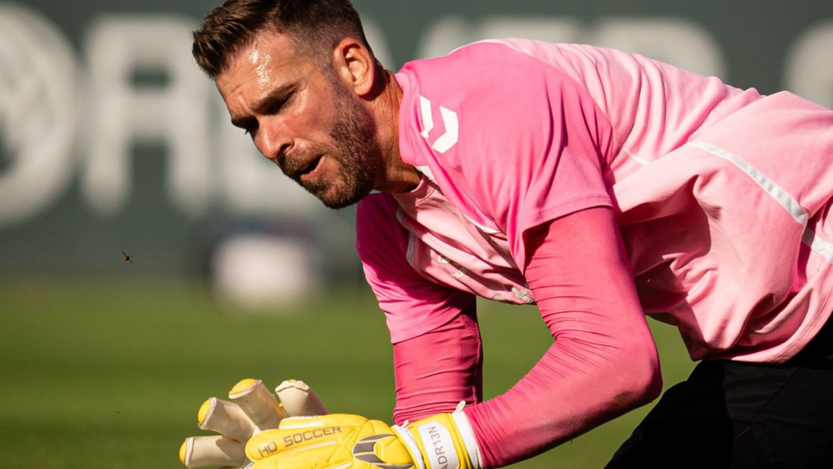 Pellegrini confirma que Adrián jugará mañana su último partido con el Betis