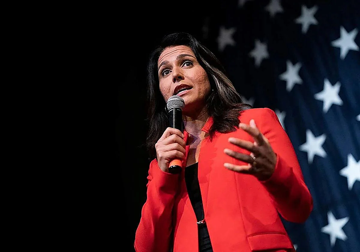 Dimite Tulsi Gabbard, la directora de Inteligencia de Estados Unidos que contradijo a Trump sobre Irán
