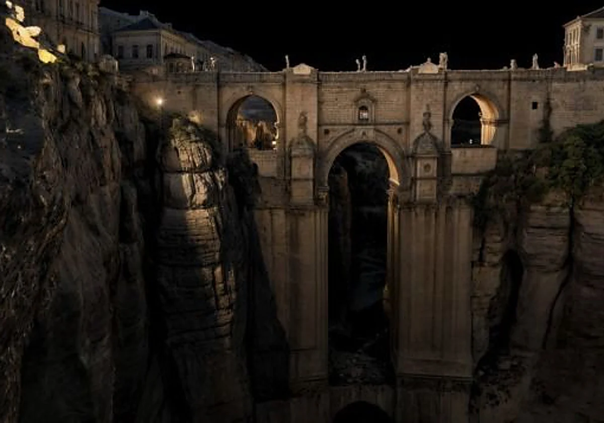 Ronda saca a concurso la nueva iluminación artística del Puente Nuevo