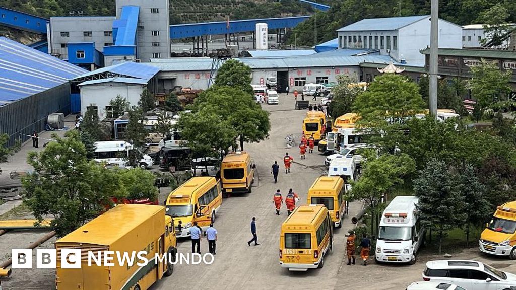 Al menos 90 personas murieron en una explosión en una mina de carbón en China, según medios estatales