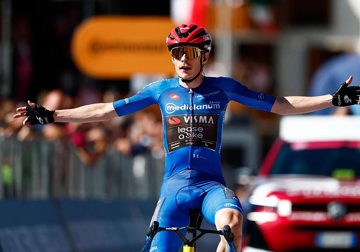 Vingegaard se desata en los Alpes y encarrila el Giro